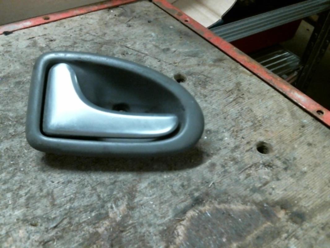 Maniglia interna anteriore sinistra RENAULT SCENIC 1 PHASE 2 Diésel - 1