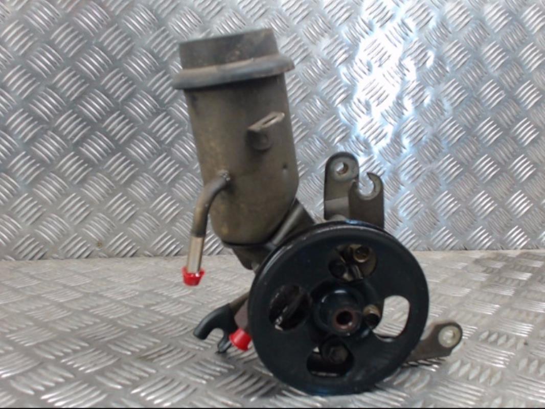 Pompe de direction TOYOTA YARIS 1 PHASE 2 Diesel - 1