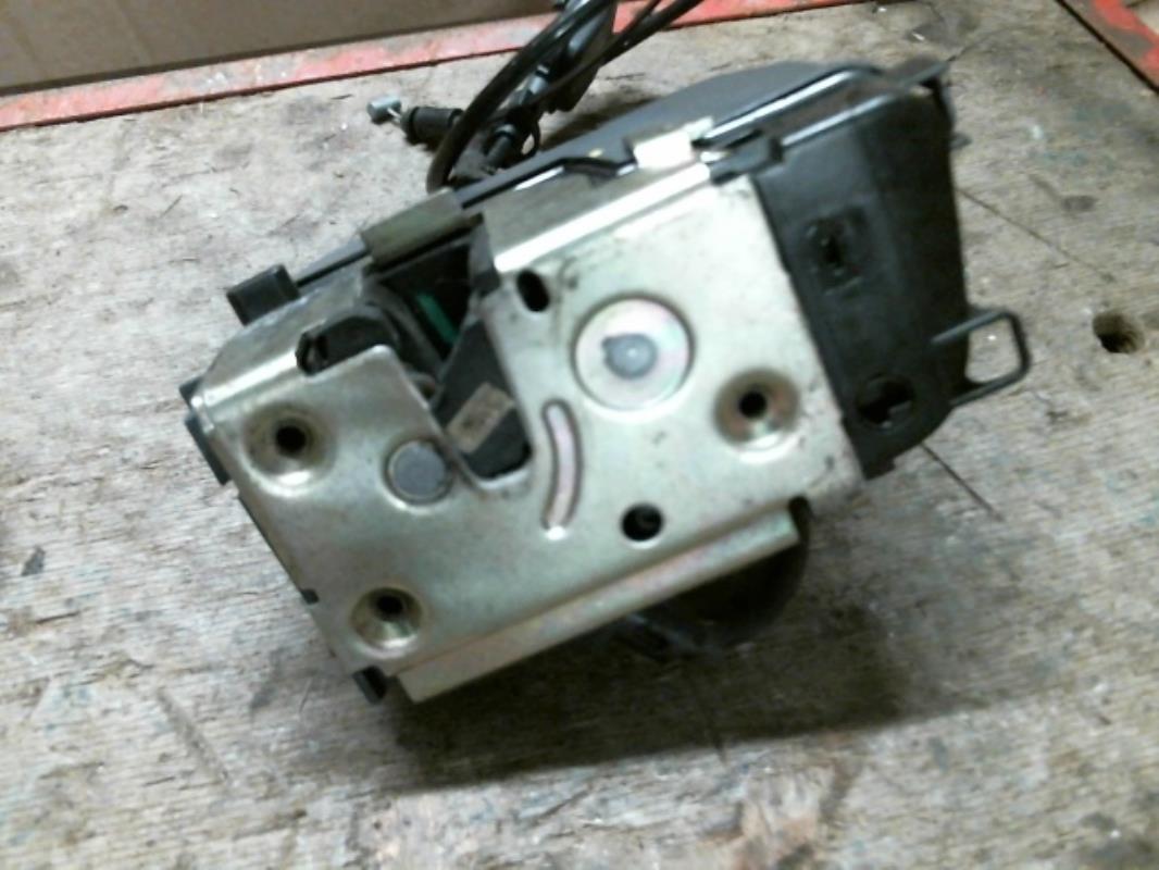 Serrure arriere droit RENAULT MEGANE 2 Diesel - 1