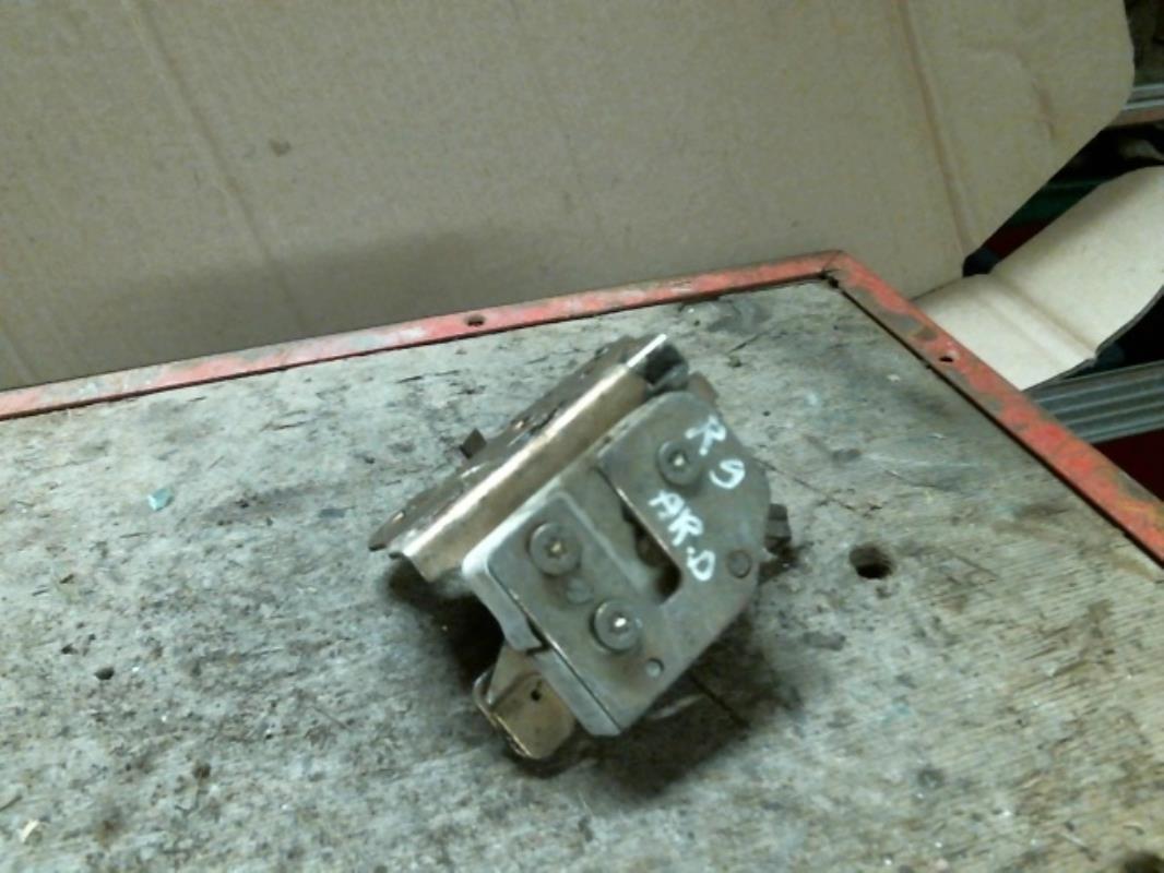 Serratura posteriore destra RENAULT R9  - 1