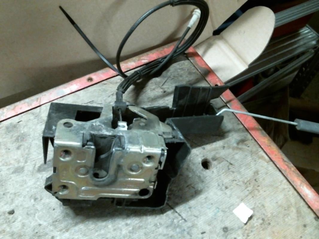 Serrure avant droit RENAULT CLIO 2 Diesel - 1