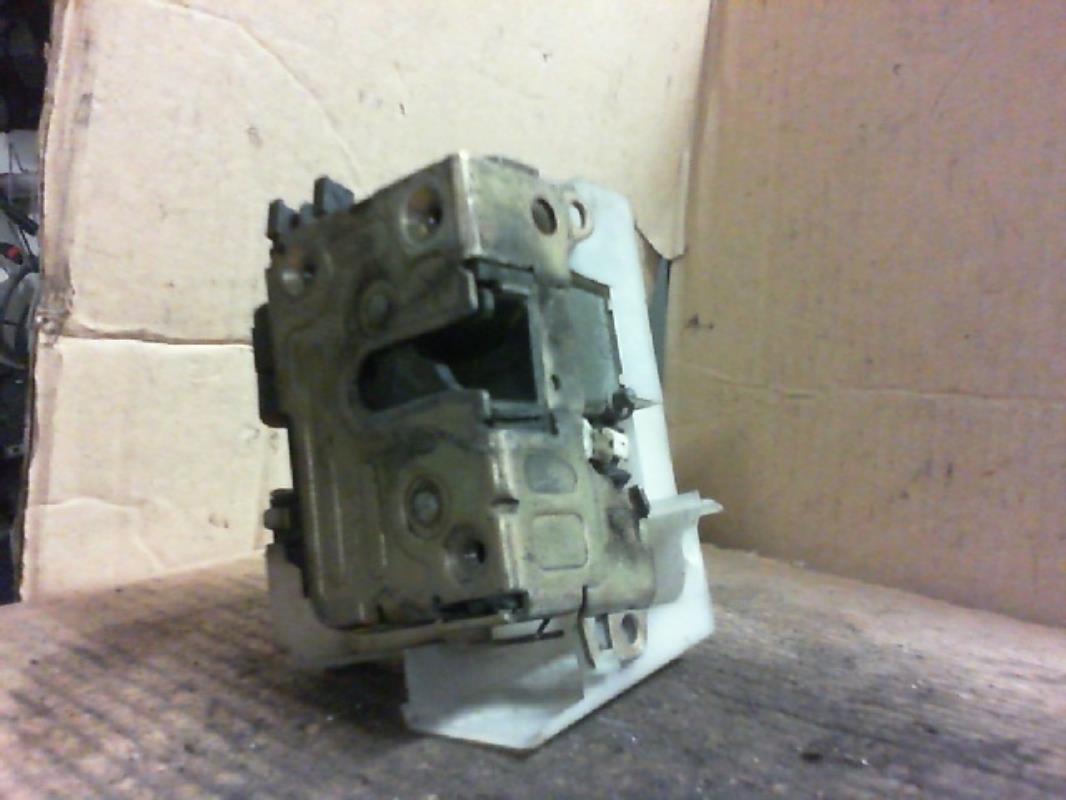 Serrure avant droit RENAULT MEGANE 1 Diesel - 1