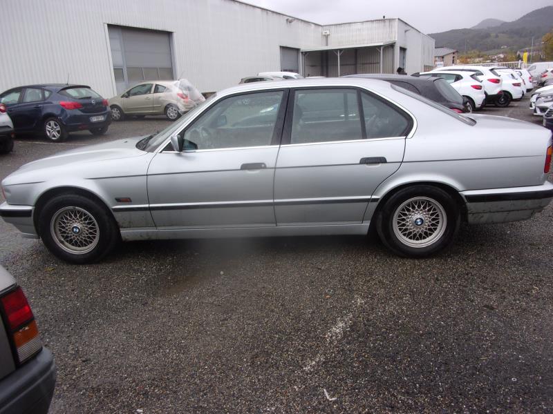 Image Feu arriere principal gauche (feux) - BMW SERIE 5 E34