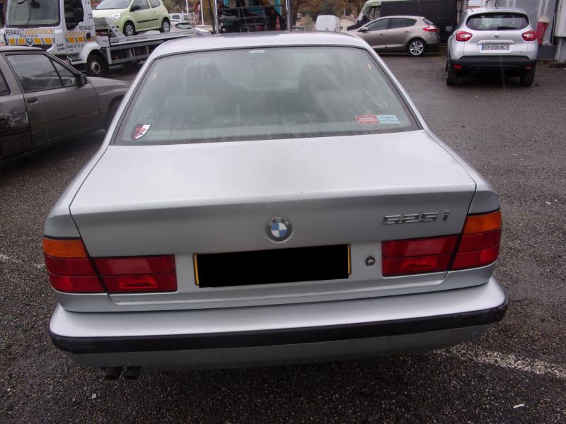 Image Feu arriere principal gauche (feux) - BMW SERIE 5 E34