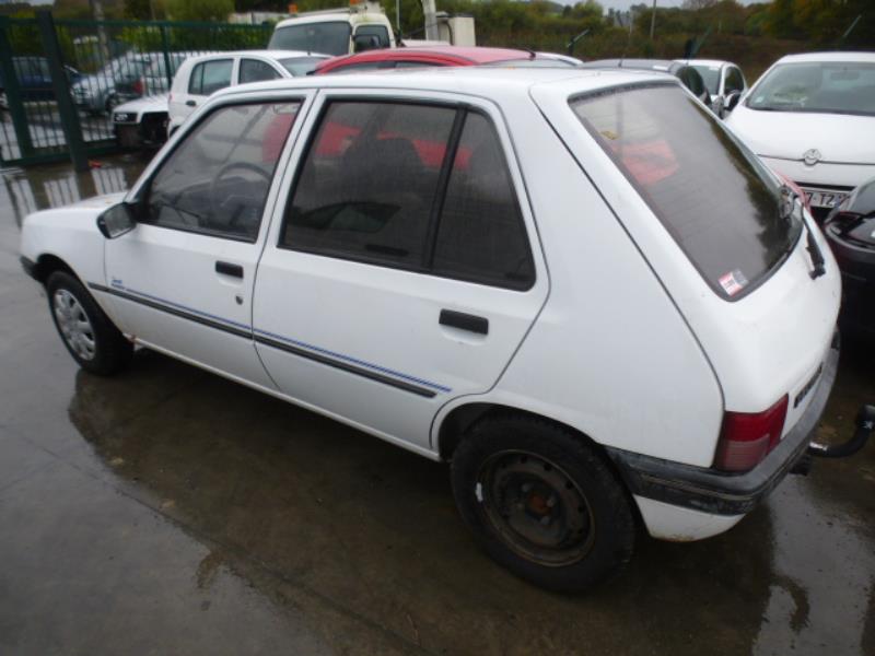 Image Retroviseur gauche - PEUGEOT 205