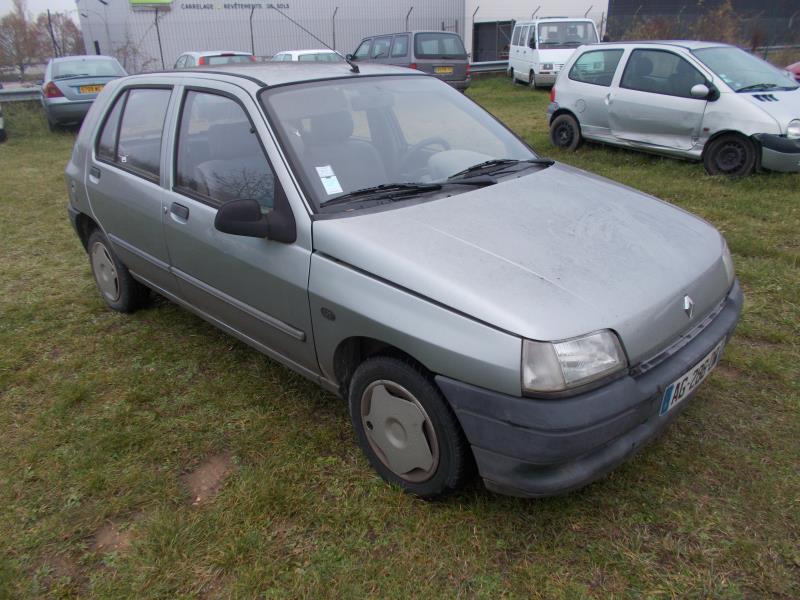 Maniglia portiera posteriore sinistra RENAULT CLIO 1 PHASE 2 Diésel - 1