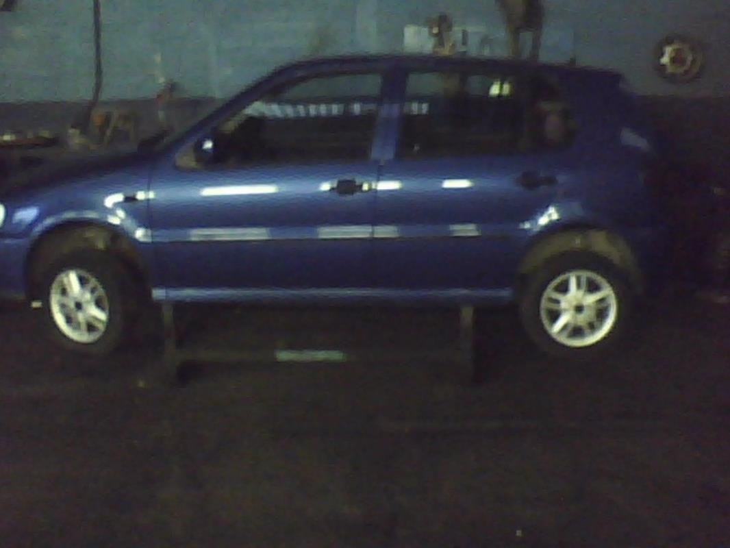 Calandre VOLKSWAGEN POLO 3 PHASE 1 Diesel - 1