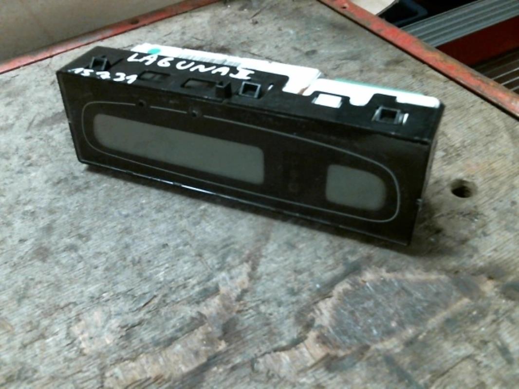 Monitor display RENAULT LAGUNA 2 Diésel - 1