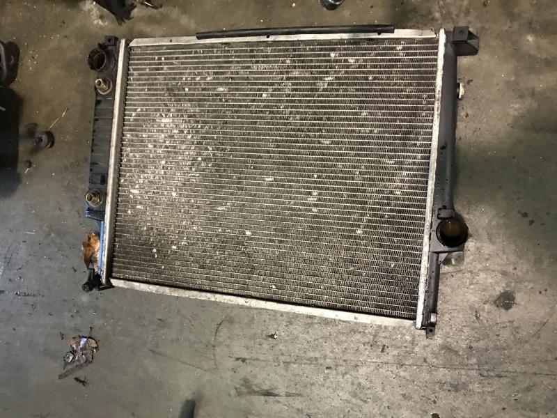 Radiateur eau BMW SERIE 3 E30 TOURING BREAK Diesel - 1