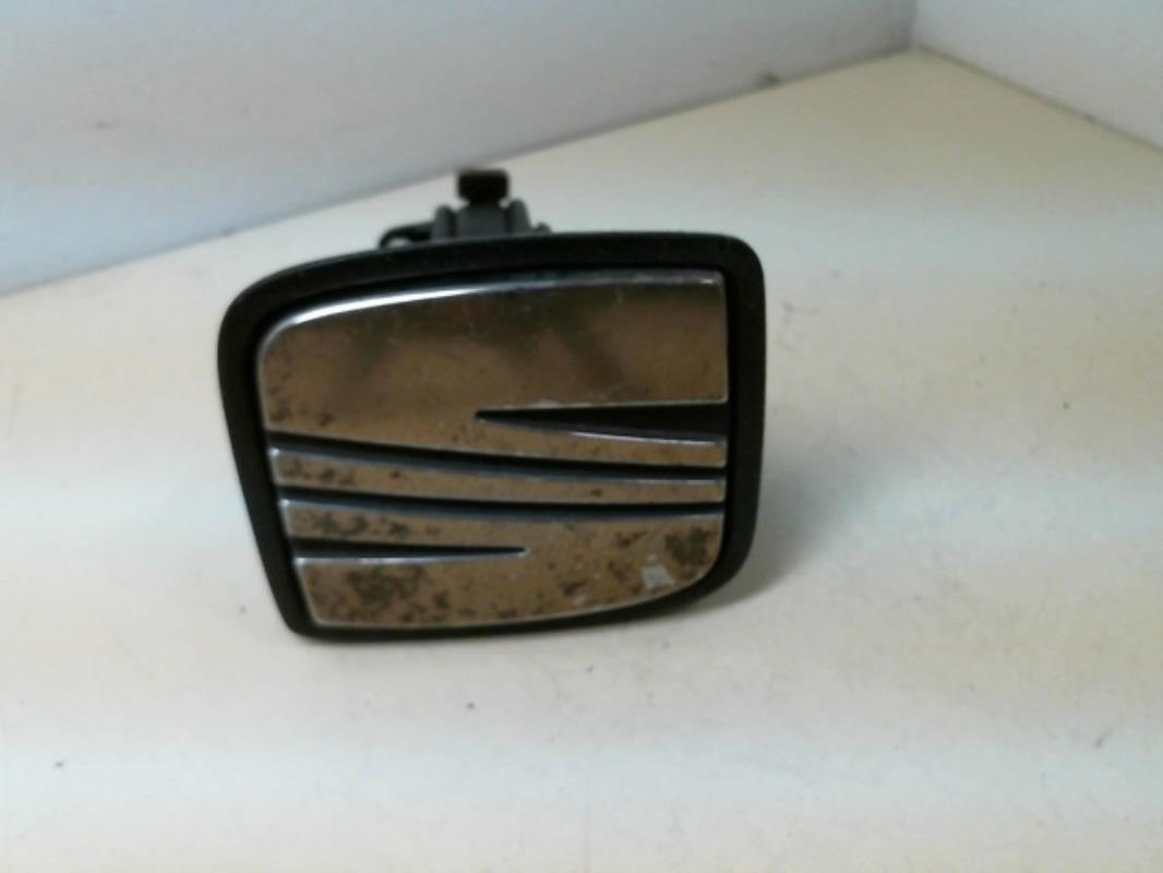 Bouton de coffre SEAT IBIZA 1 Diesel - 1