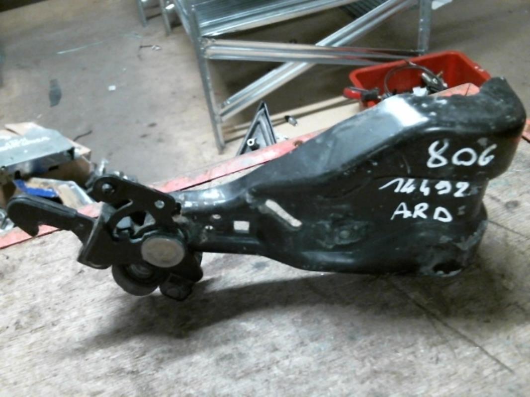 Cerniera portiera posteriore destra PEUGEOT 806 PHASE 1 Diésel - 1