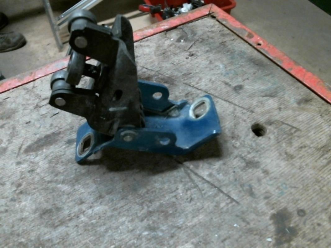 Cerniera portiera posteriore sinistra RENAULT KANGOO 1 PHASE 2 Diésel - 1