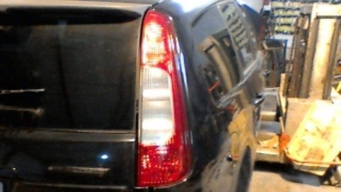 Fanale posteriore principale destro (luci) FORD C-MAX 1 PHASE 1 Diésel - 1