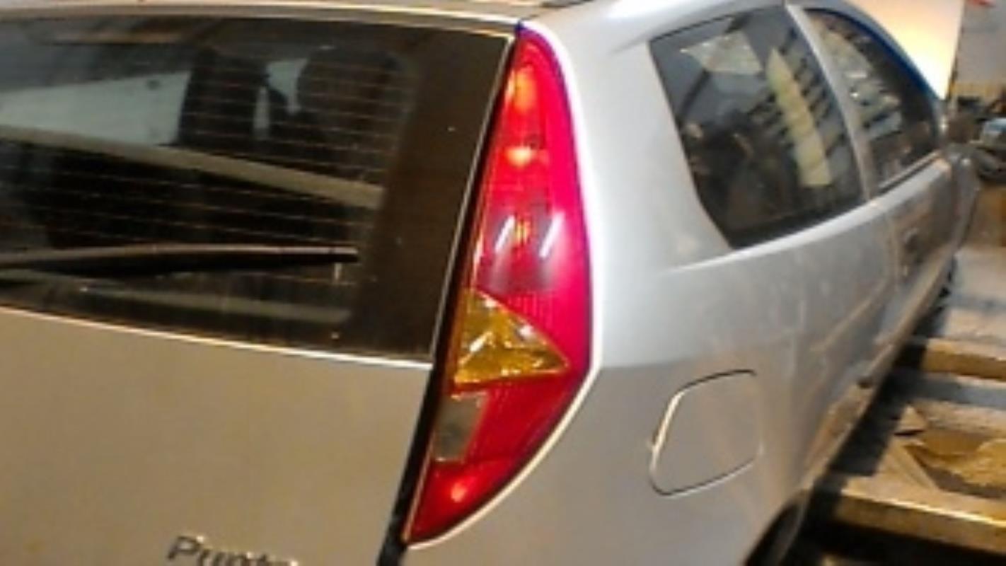 Fanale posteriore principale destro (luci) FIAT PUNTO 2 PHASE 1 Gasolina - 1
