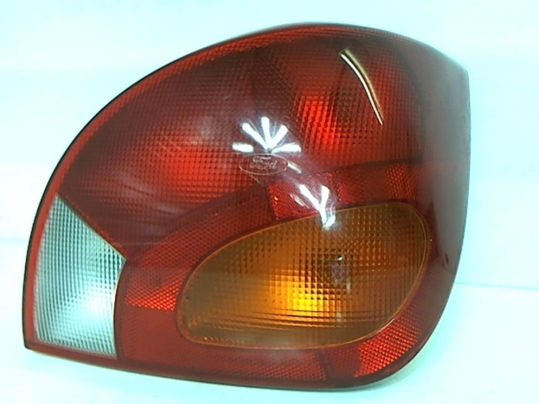 Fanale posteriore principale destro (luci) FORD FIESTA 4 PHASE 1 Diésel - 1