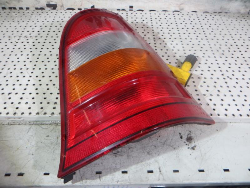 Fanale posteriore principale sinistro (luci) MERCEDES CLASSE A 168 PHASE 1 Diésel - 1