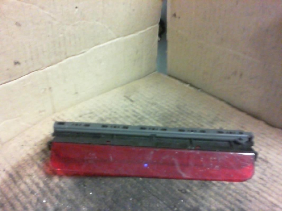 Luce stop centrale PEUGEOT 306  - 1