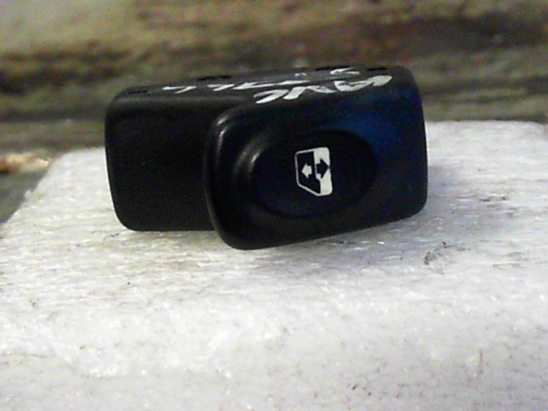 Interrupteur de leve vitre RENAULT CLIO 2 PHASE 1 Diesel - 1