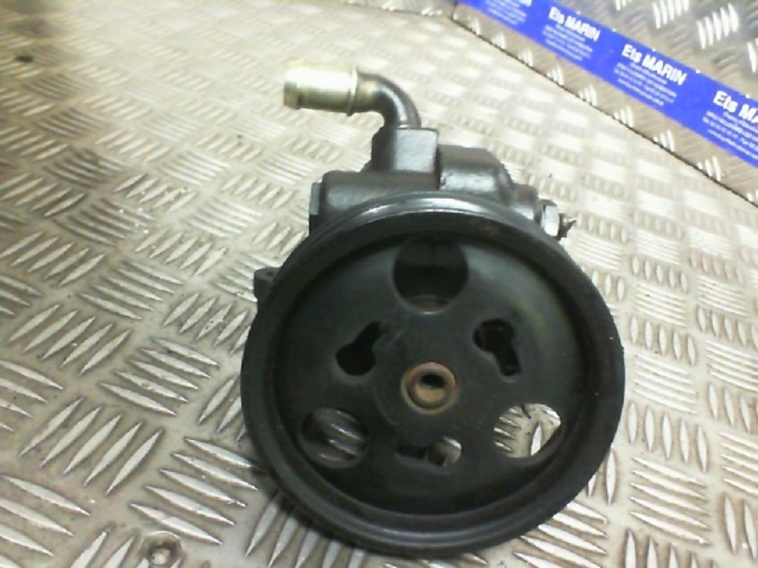 Pompe de direction FORD FIESTA 4  - 1