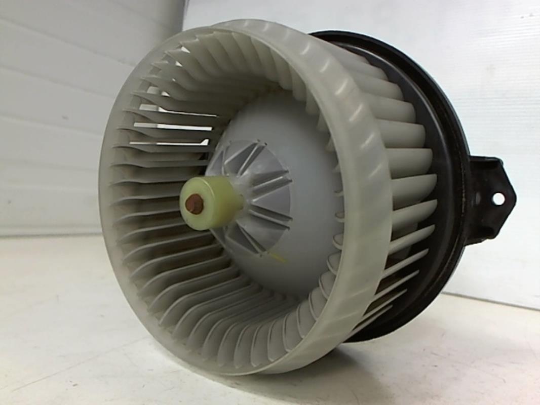Pulseur d'air SUZUKI SWIFT 3 Essence - 1