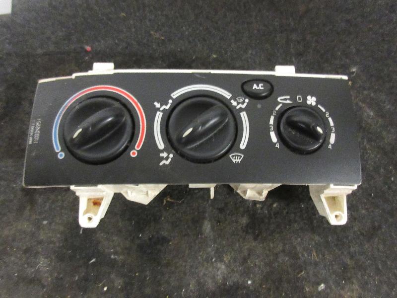 Commande chauffage RENAULT SCENIC 1 PHASE 1 Essence - 1