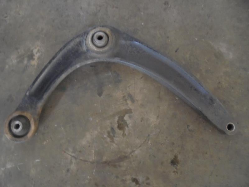 Triangle avant droit PEUGEOT 308 1 PHASE 1 Diesel - 1