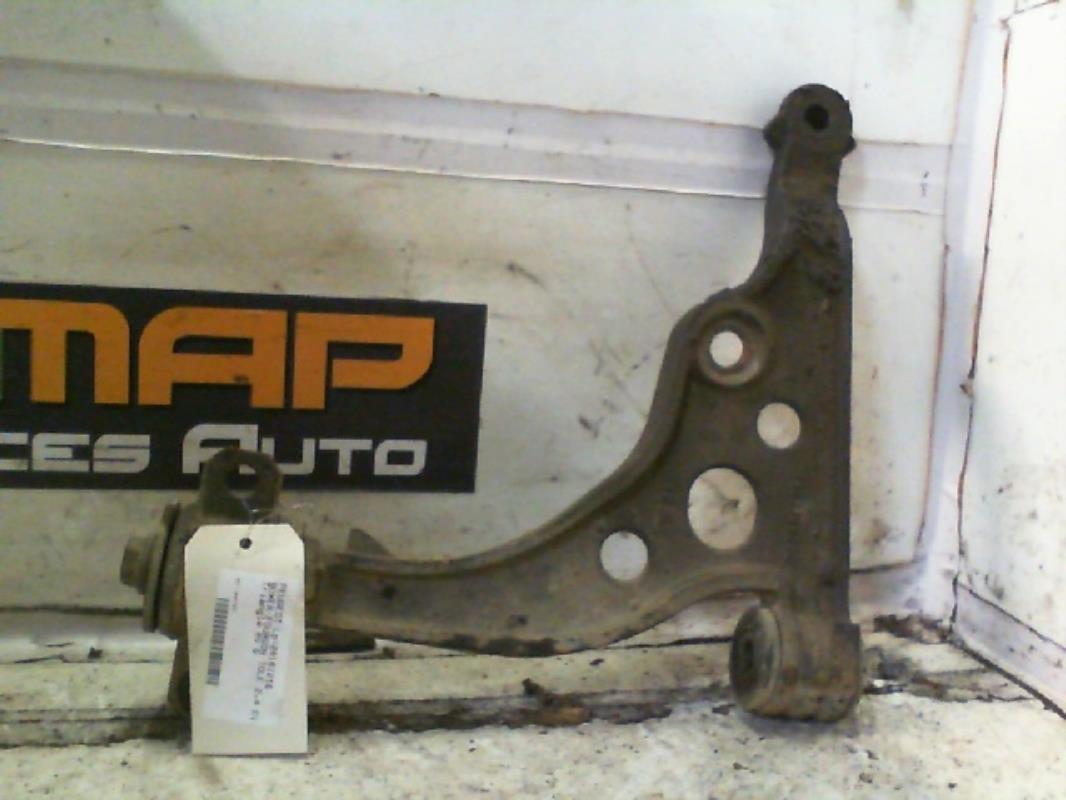 Triangolo anteriore sinistro PEUGEOT BOXER 1 Diésel - 1