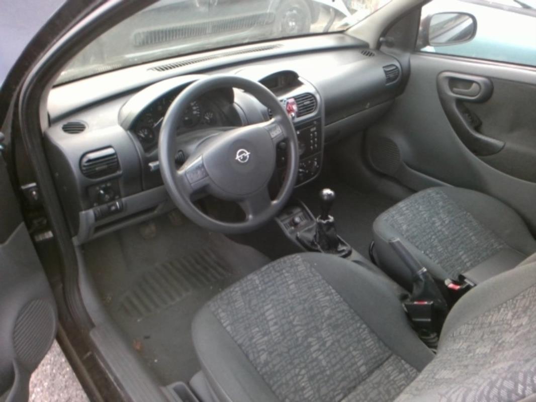 Image Feu arriere principal gauche (feux) - OPEL CORSA C