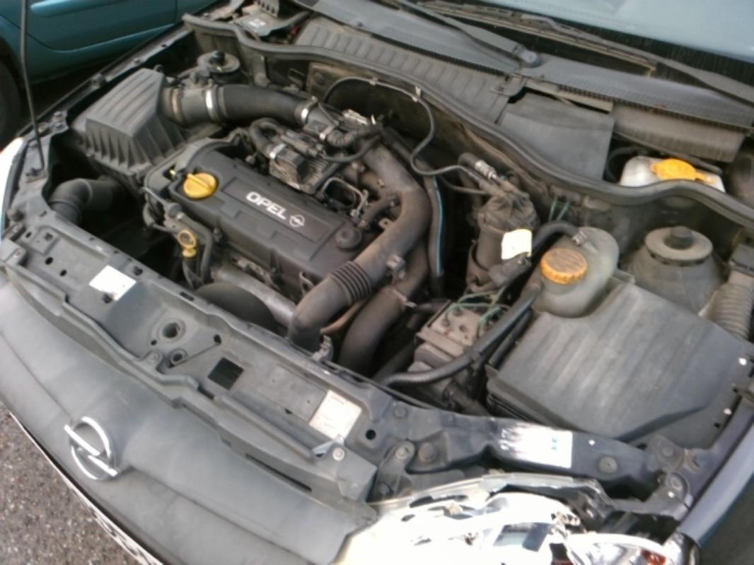 Image Feu arriere principal gauche (feux) - OPEL CORSA C
