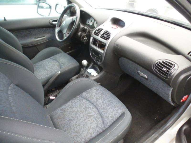 Image Feu arriere principal gauche (feux) - PEUGEOT 206