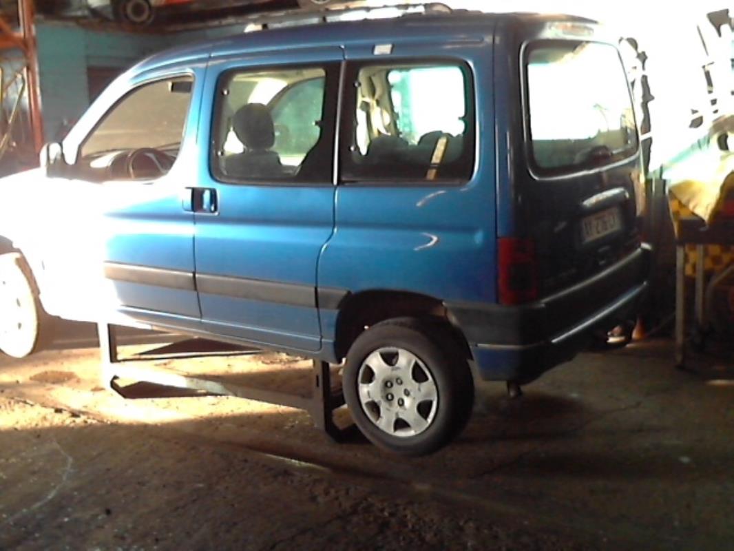 Calandre PEUGEOT PARTNER 1 PHASE 1 Diesel - 1