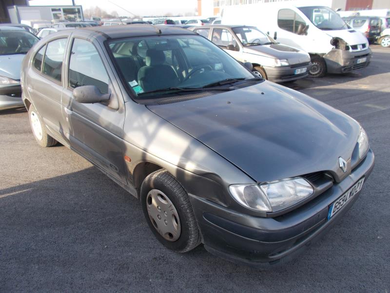 Aggancio cintura sicurezza posteriore sinistro RENAULT MEGANE 1 PHASE 1 Gasolina - 1