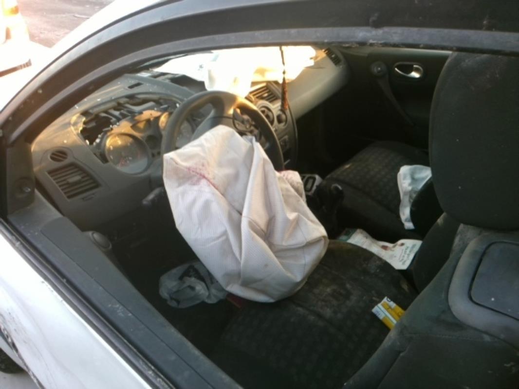 Image Cardan gauche (transmission) - RENAULT MEGANE 2