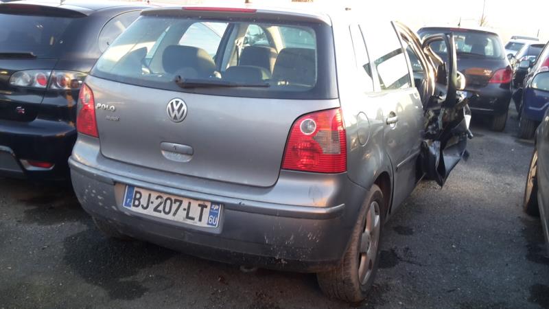 Calandre VOLKSWAGEN POLO 4 PHASE 1 Essence - 1