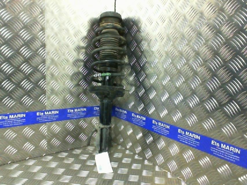 Ammortizzatore anteriore sinistro VOLKSWAGEN VENTO Diésel - 1