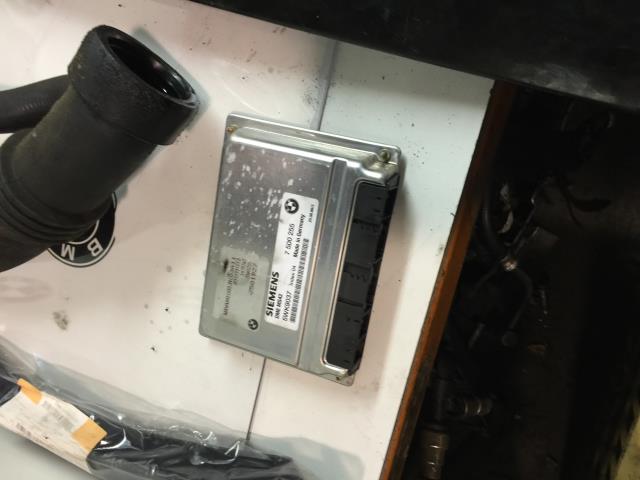 Calculateur BMW SERIE 3 E46 PHASE 1 Essence - 1
