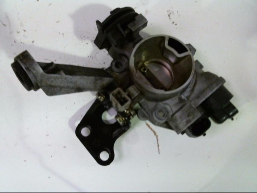 Boitier papillon RENAULT CLIO 2 PHASE 1 Essence - 1