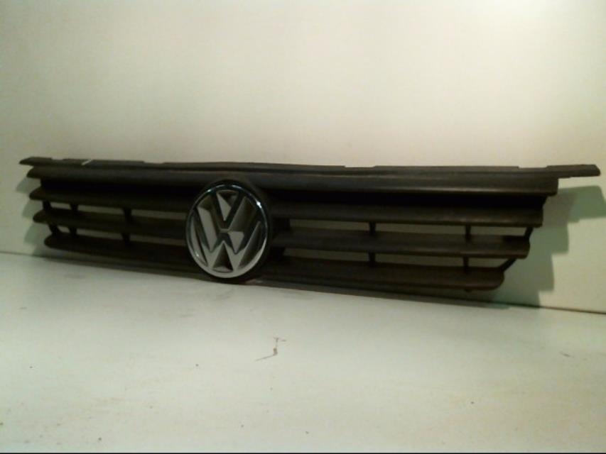 Calandre VOLKSWAGEN POLO 3 Essence - 1