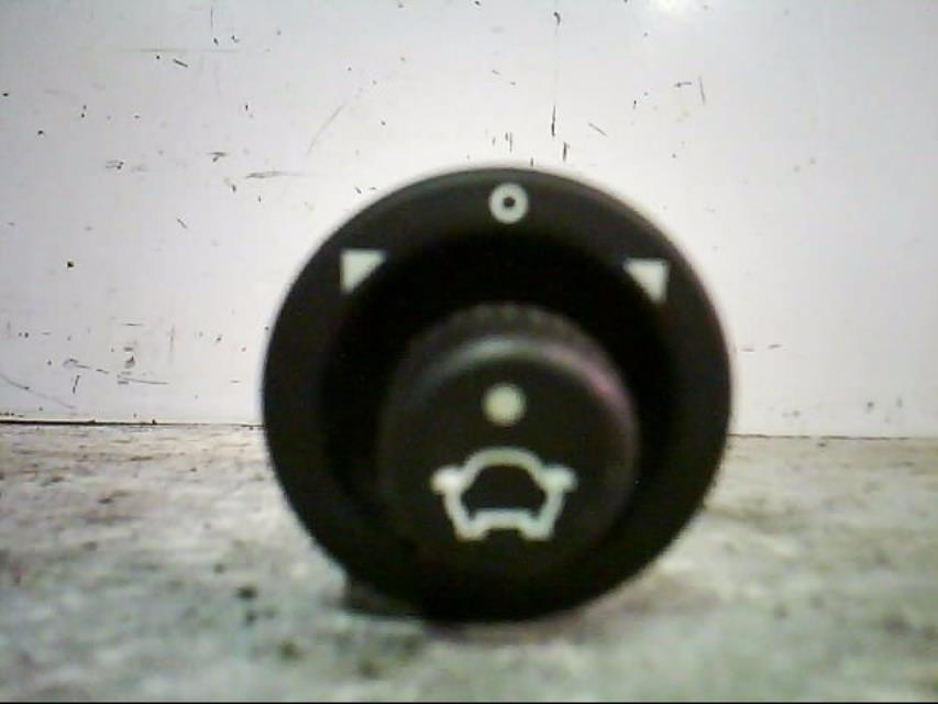 Commande retroviseurs FORD FOCUS 1 Essence - 1