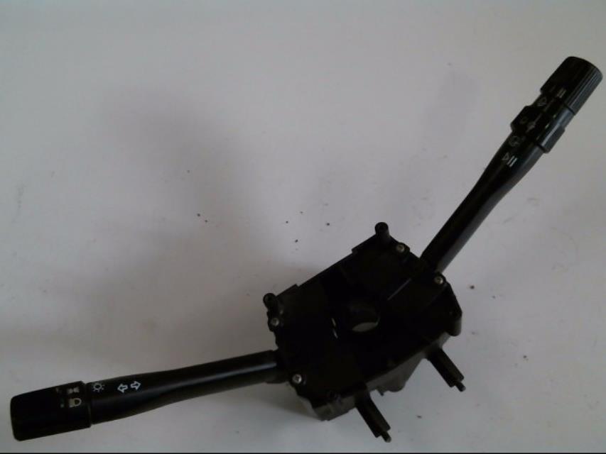 Commodo ROVER 200 2 Essence - 1