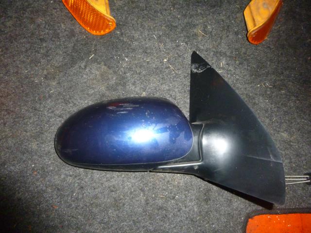 Retrovisor derecho FORD FOCUS 1 BREAK Diésel - 1