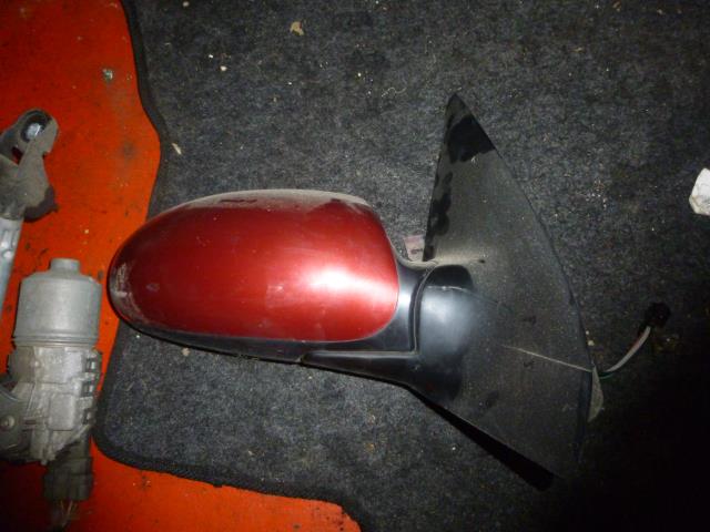 Retrovisor derecho FORD FOCUS 1 Gasolina - 1