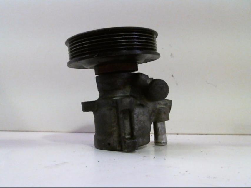 Pompe de direction VOLKSWAGEN POLO 3 Essence - 1