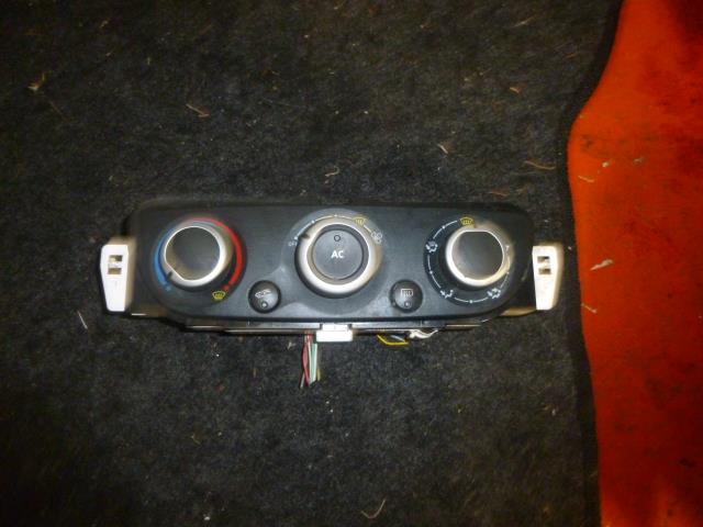 Commande chauffage RENAULT MEGANE 3 PHASE 1 Diesel - 1