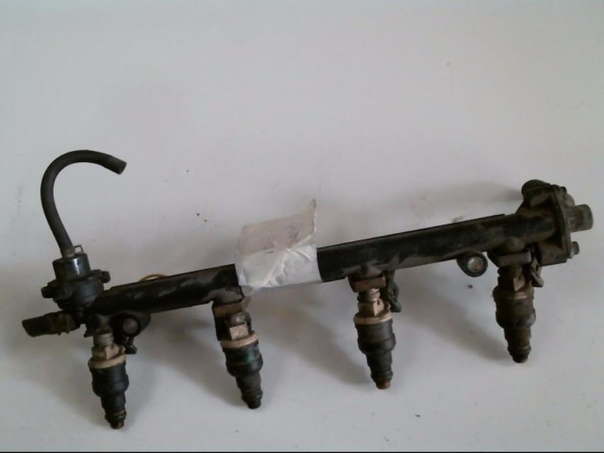 Rampe injection ROVER 200 2 Essence - 1