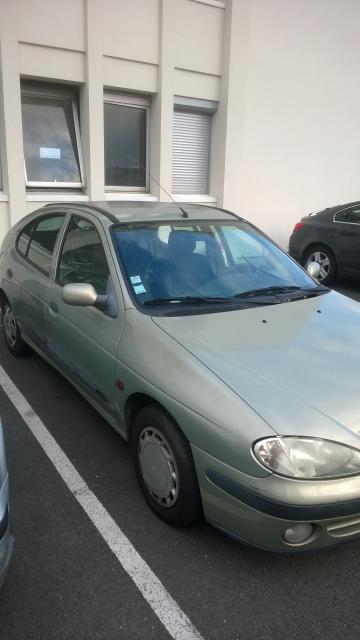 Image Feu arriere principal gauche (feux) - RENAULT MEGANE 1