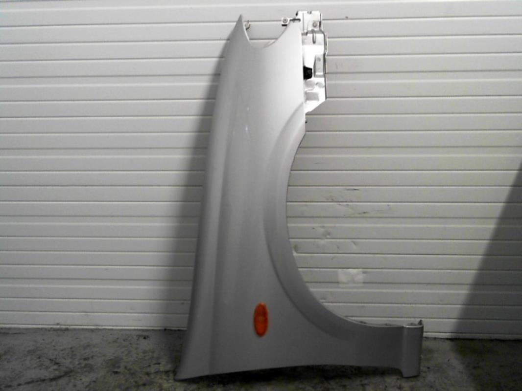 Parafango anteriore destro NISSAN ALMERA 2 PHASE 1 Gasolina - 1