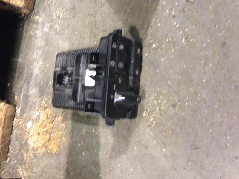 Commande de phare BMW SERIE 3 E46 PHASE 1 Essence - 1