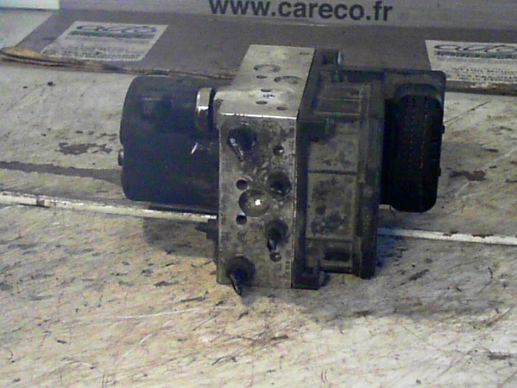 Bloc ABS (freins anti-blocage) AUDI A6 2 AVANT PHASE 2 BREAK Diesel - 1
