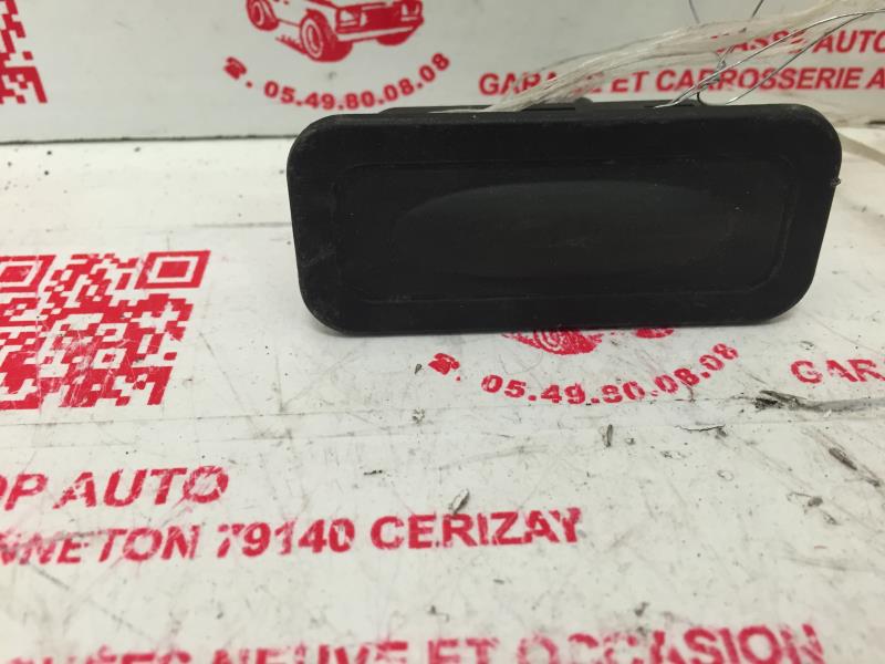 Bouton de coffre RENAULT SCENIC 3 PHASE 3 Diesel - 1